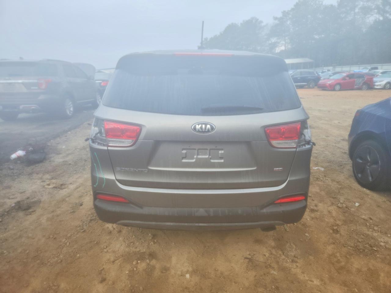 2016 KIA SORENTO L photo 6