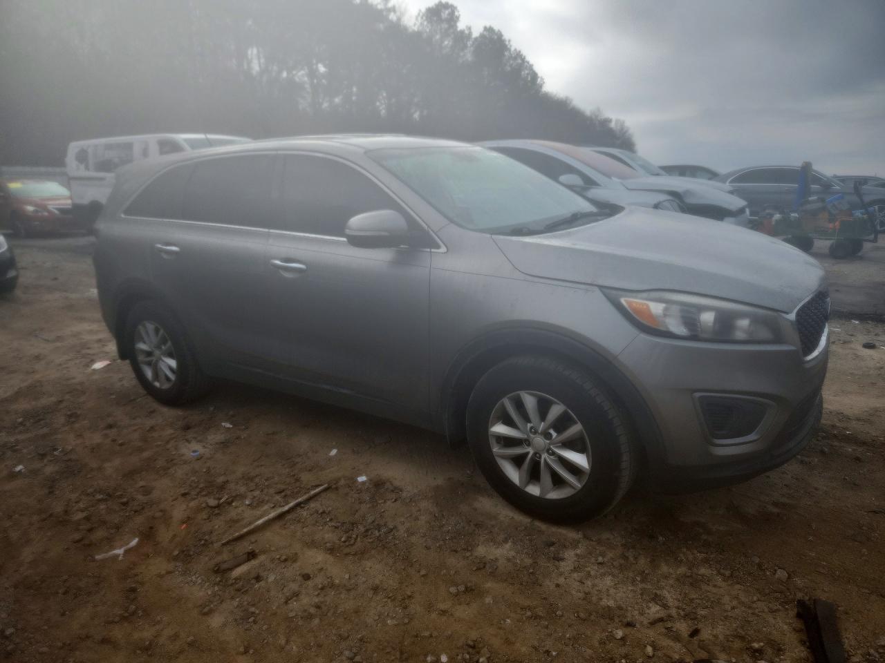 2016 KIA SORENTO L photo 4
