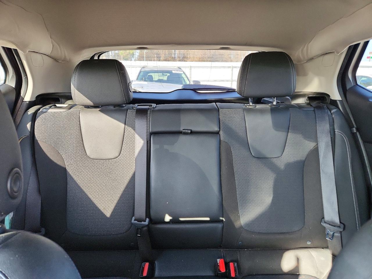 2020 BUICK ENCORE GX SELECT photo 19