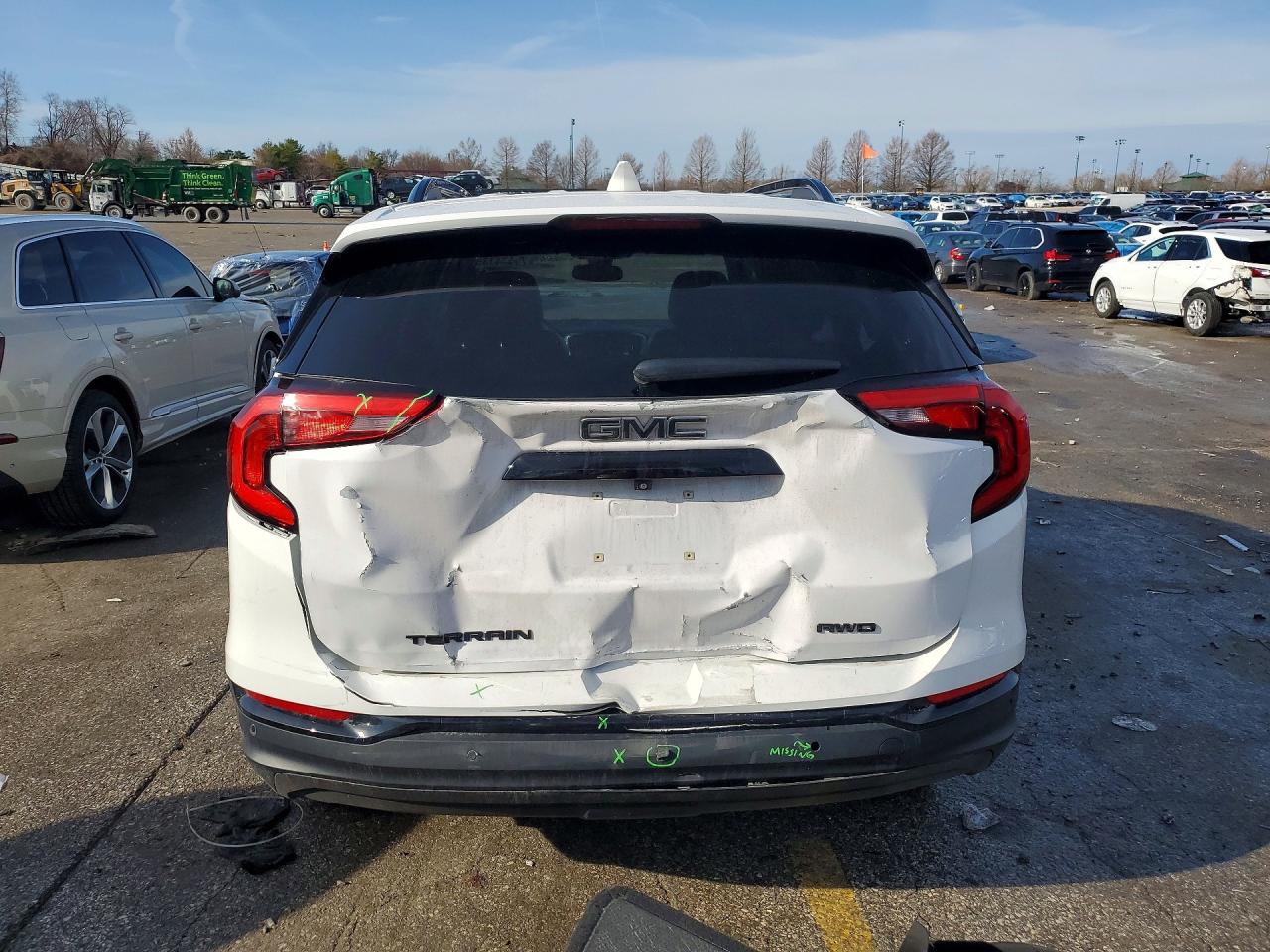 2020 GMC TERRAIN SLT photo 6