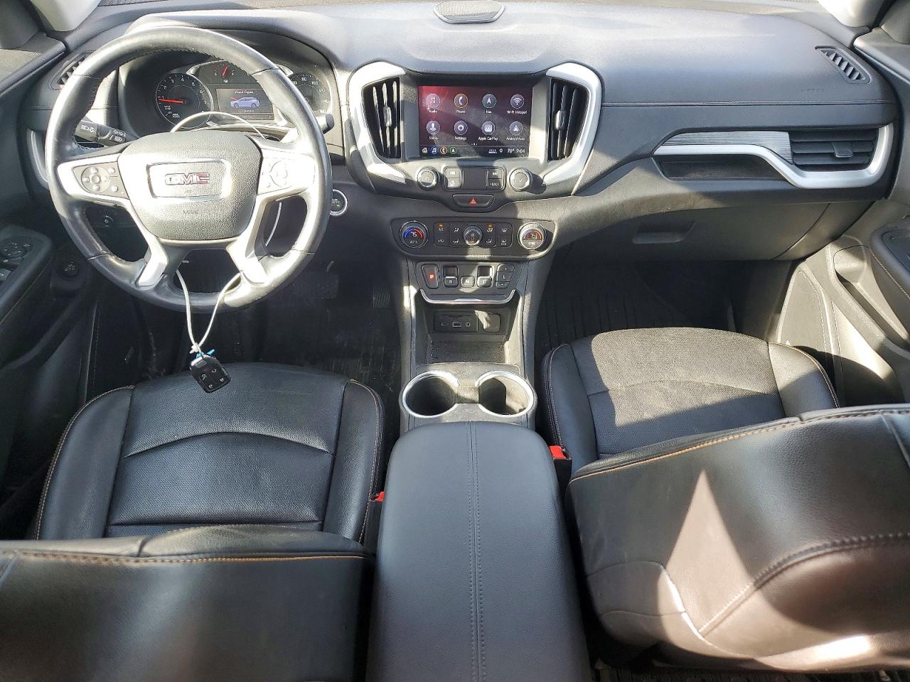 2020 GMC TERRAIN SLT photo 8