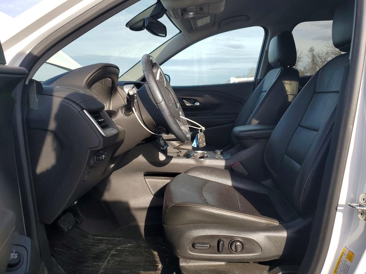 2020 GMC TERRAIN SLT photo 7