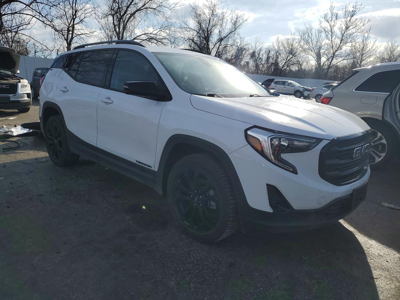 2020 GMC TERRAIN SLT photo 4