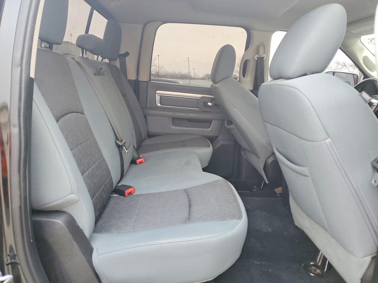 2013 RAM 1500 SLT photo 19