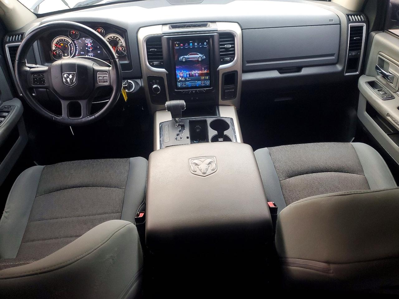 2013 RAM 1500 SLT photo 15