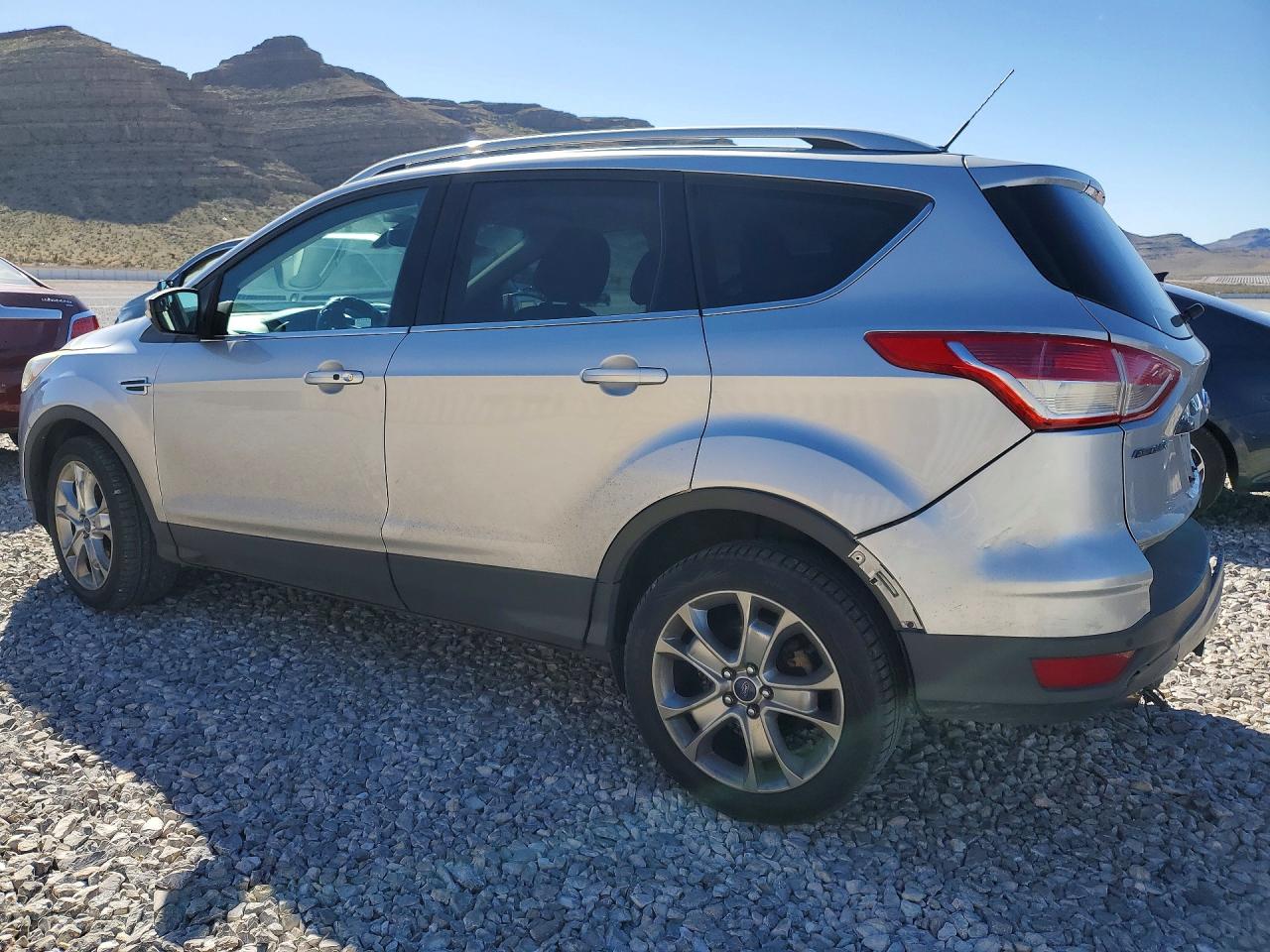 2015 FORD ESCAPE PLATINUM photo 2