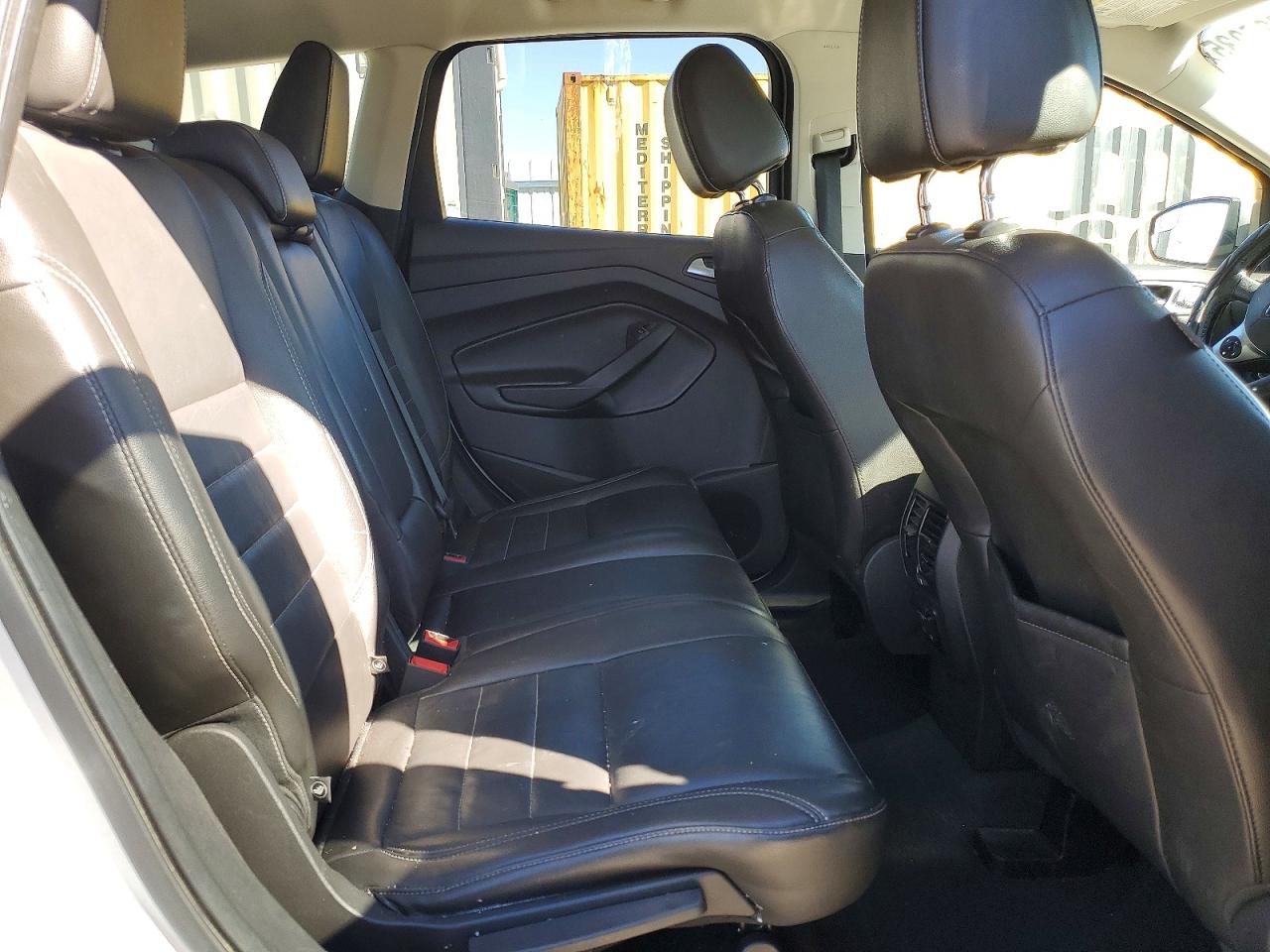 2015 FORD ESCAPE PLATINUM photo 11