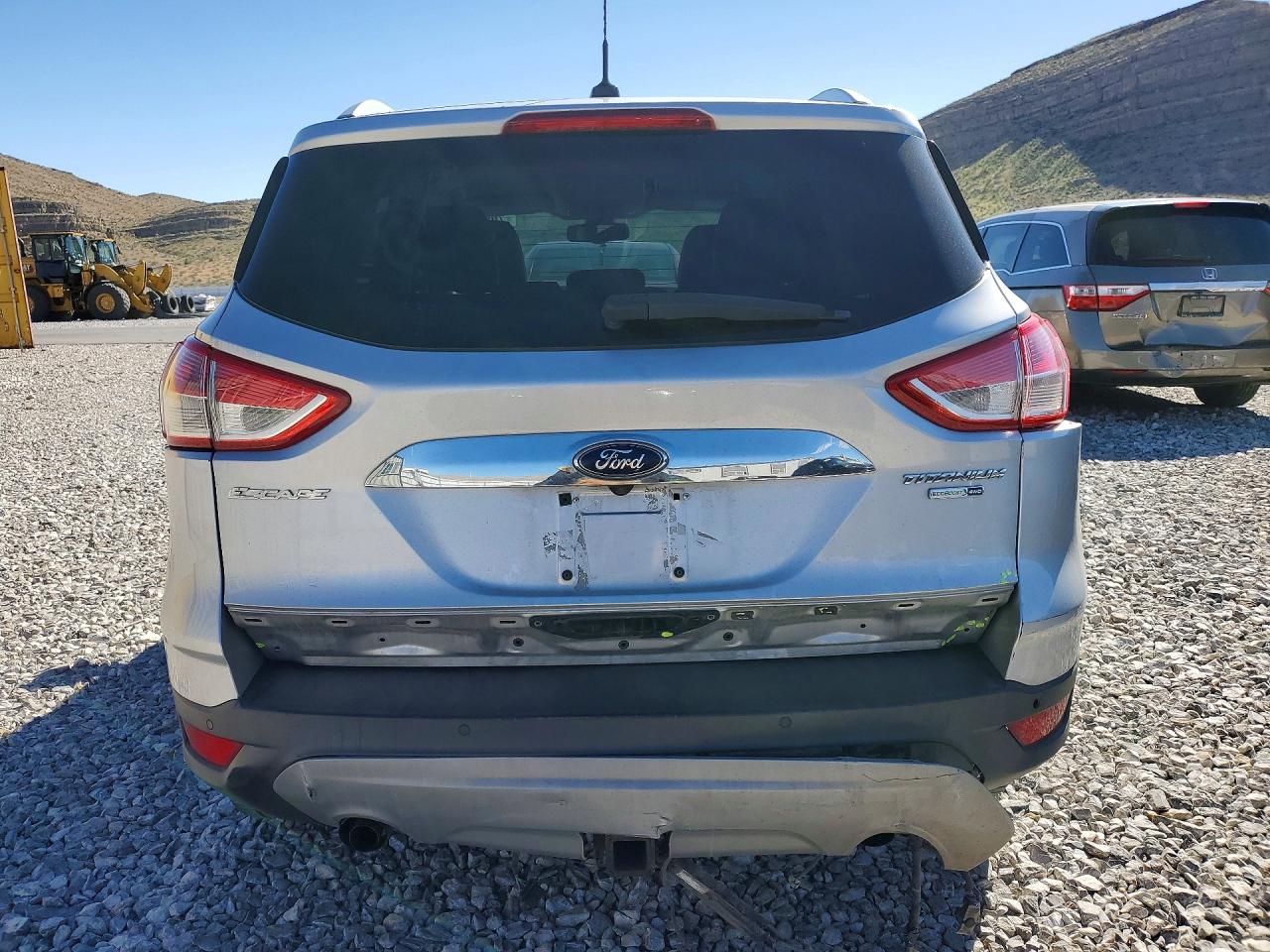 2015 FORD ESCAPE PLATINUM photo 6
