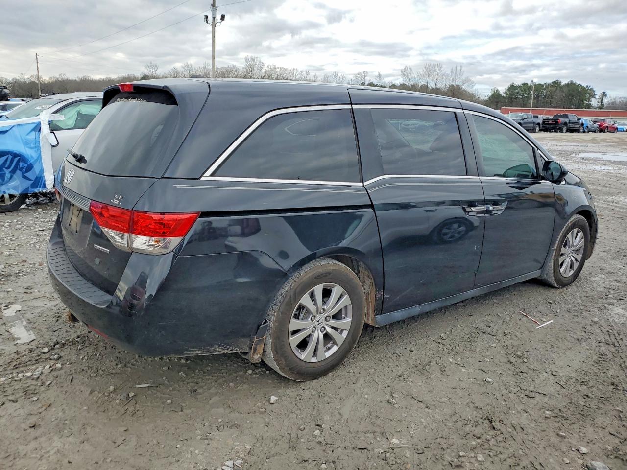 2016 HONDA ODYSSEY SE photo 5