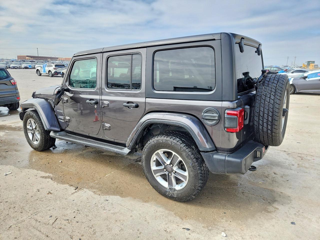 2019 JEEP WRANGLER UNLIMITED SAHARA photo 4