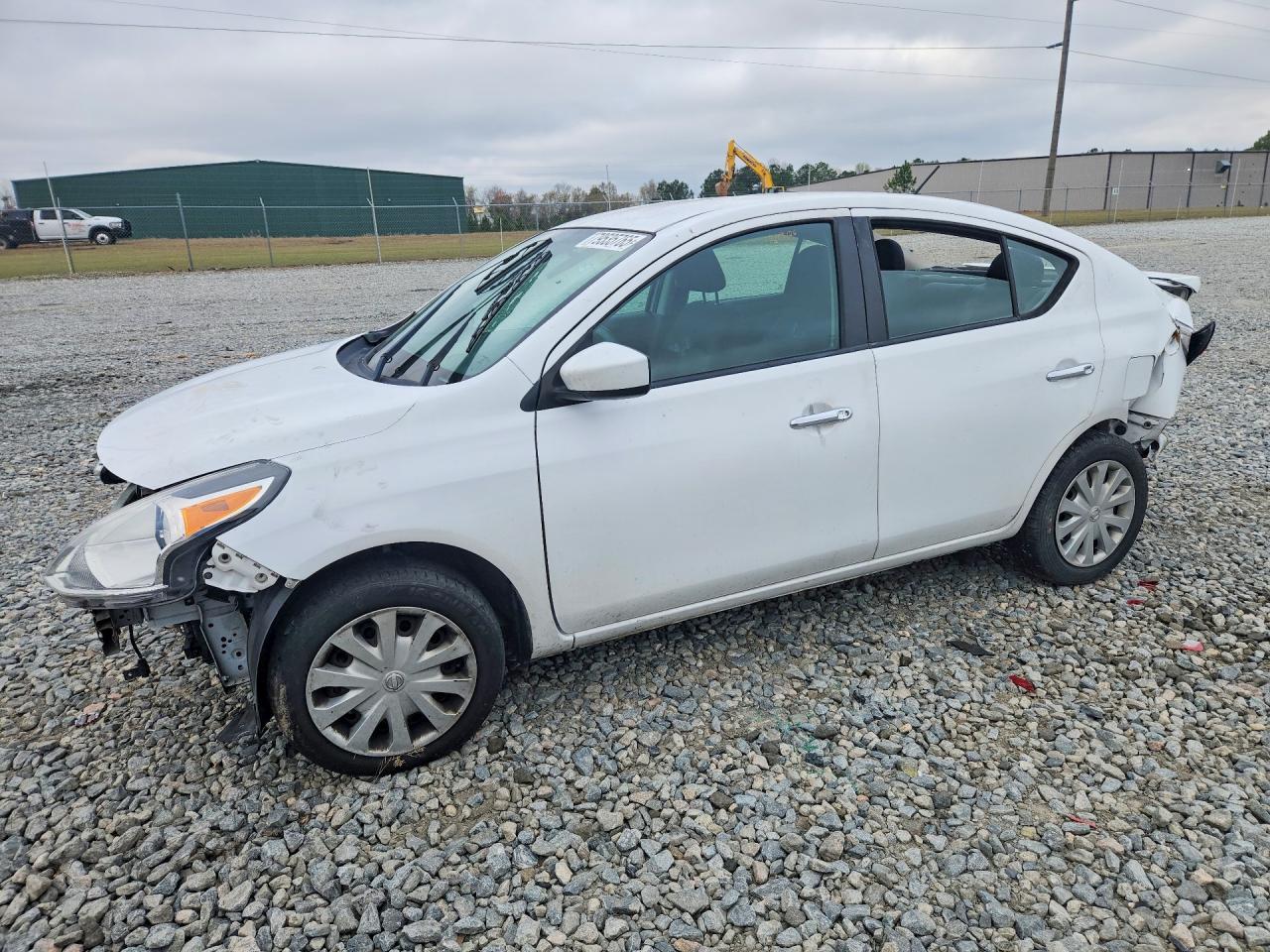 2019 NISSAN VERSA