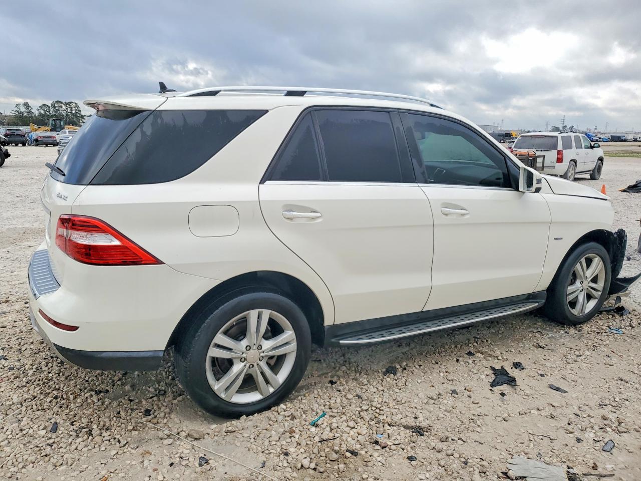 2012 MERCEDES-BENZ ML 350 4MATIC photo 3