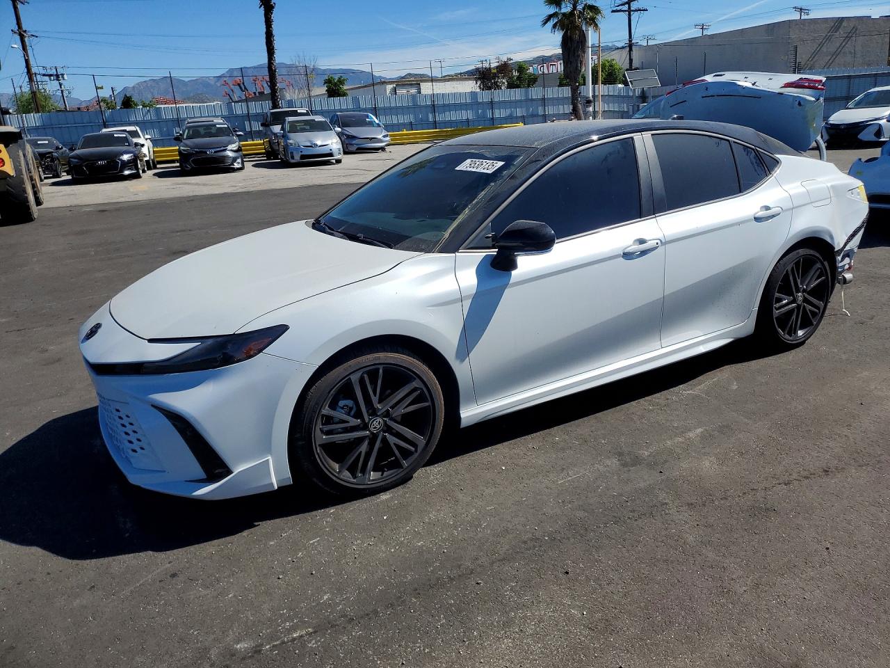 2025 TOYOTA CAMRY