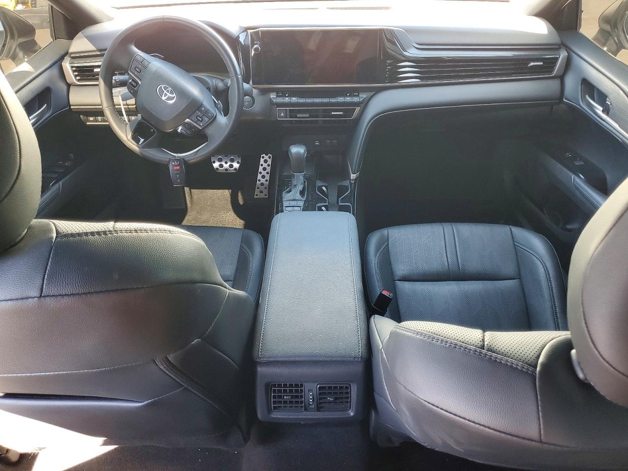 2025 TOYOTA CAMRY XSE photo 15