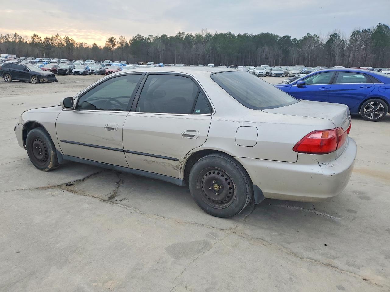 1999 HONDA ACCORD LX photo 2