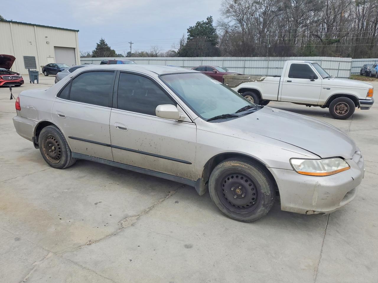 1999 HONDA ACCORD LX photo 4