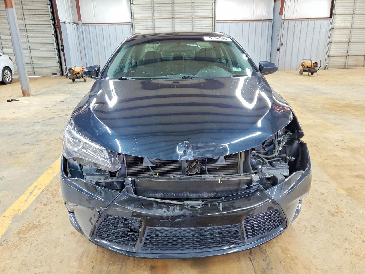 2016 TOYOTA CAMRY SE photo 13
