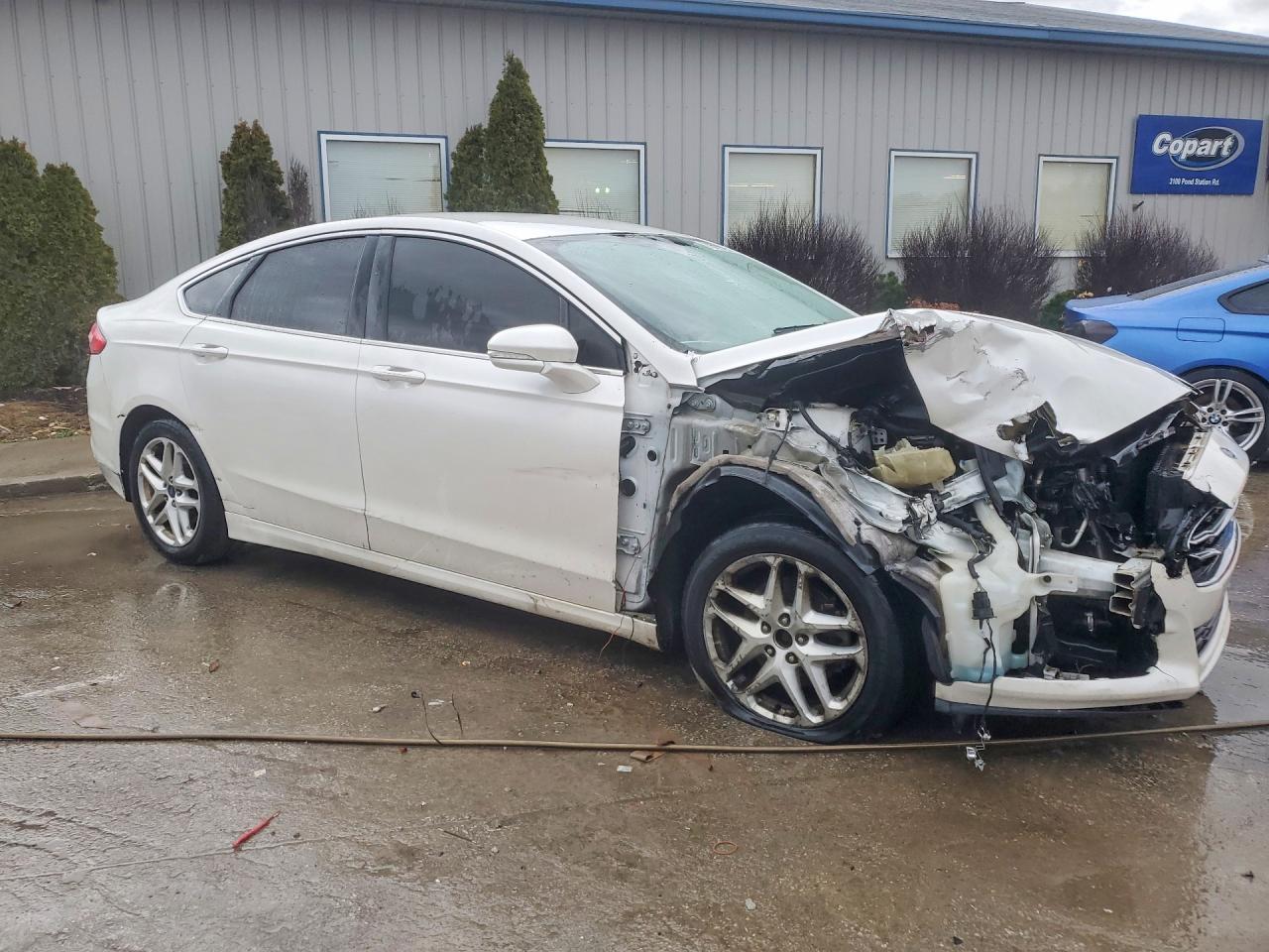 2014 FORD FUSION SE photo 4