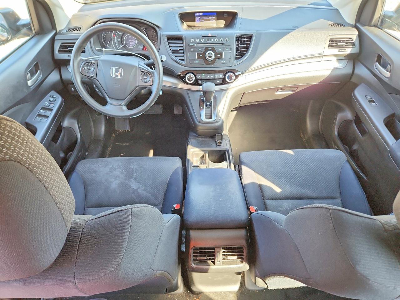 2015 HONDA CR-V LX photo 8