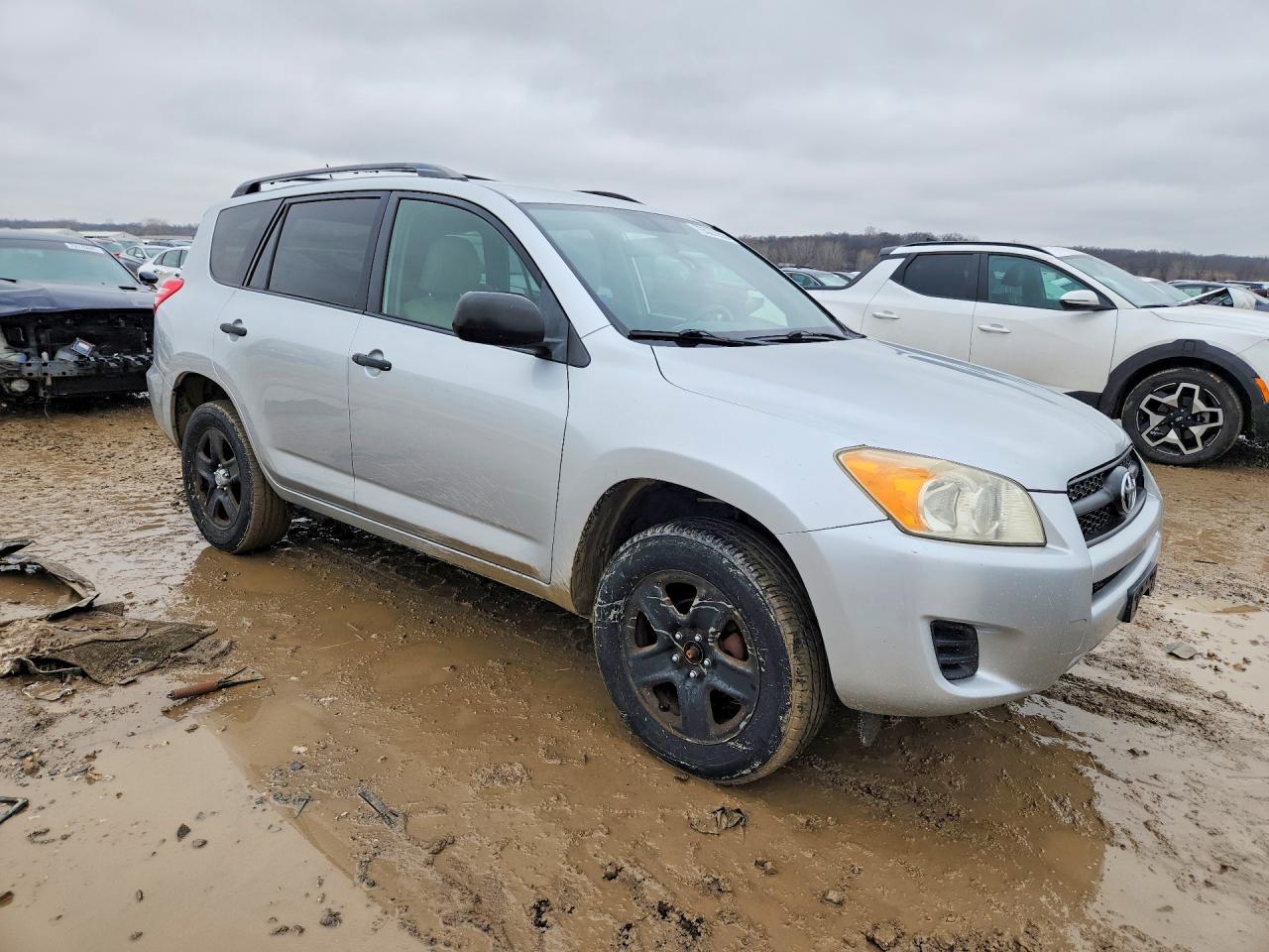 2010 TOYOTA RAV4 BASE photo 7