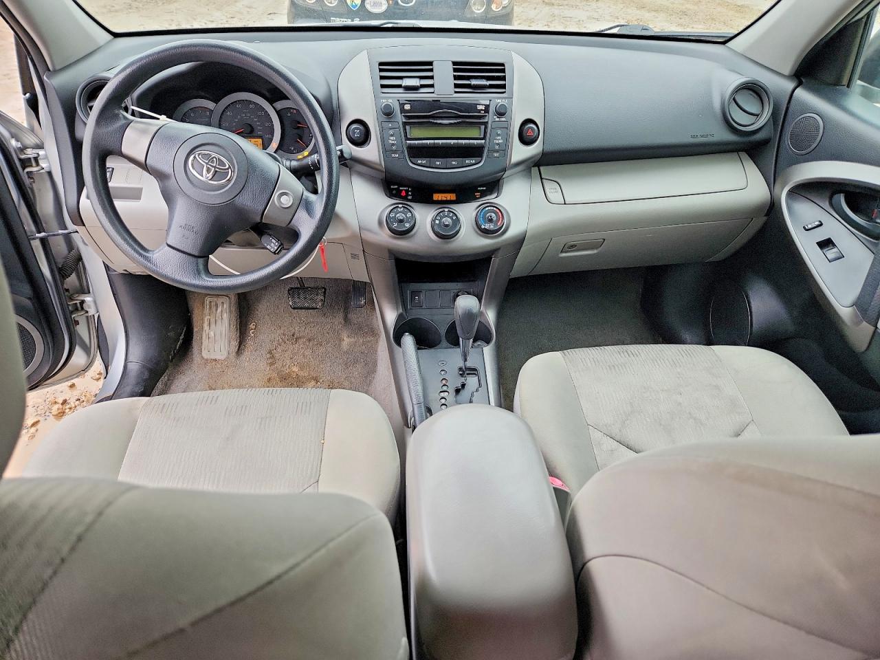 2010 TOYOTA RAV4 BASE photo 15