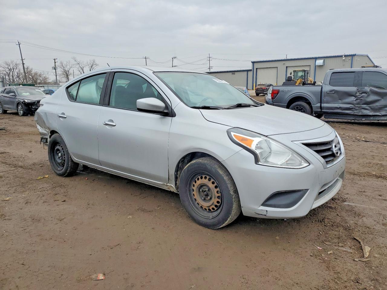 2019 NISSAN VERSA SV photo 10