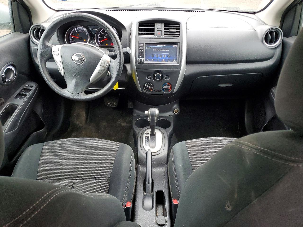 2019 NISSAN VERSA SV photo 22