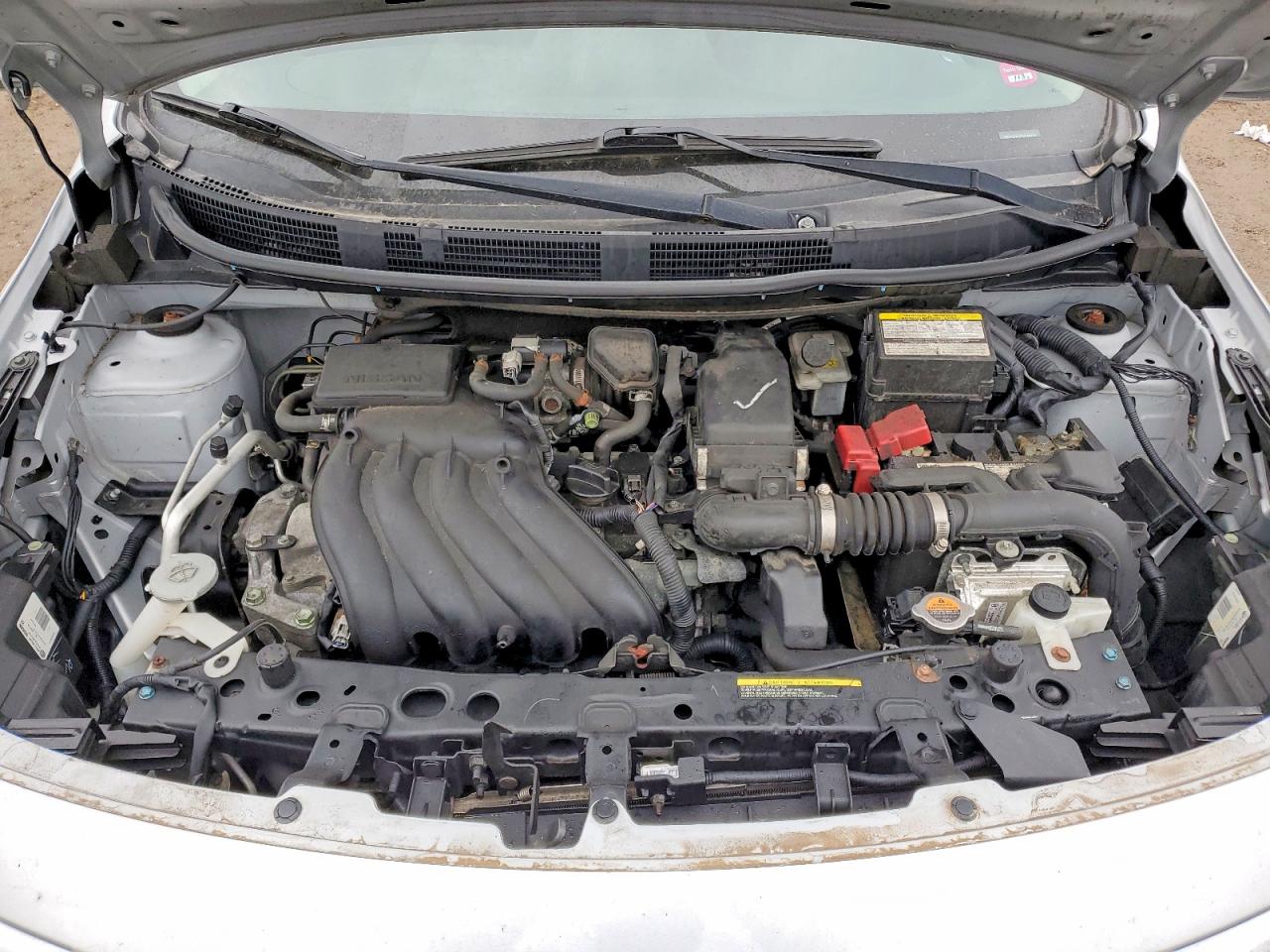 2019 NISSAN VERSA SV photo 31