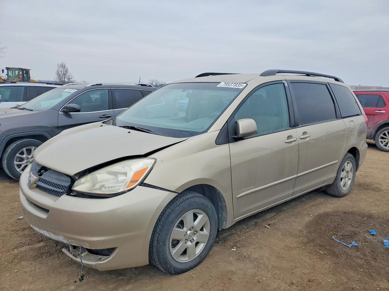 2004 TOYOTA SIENNA