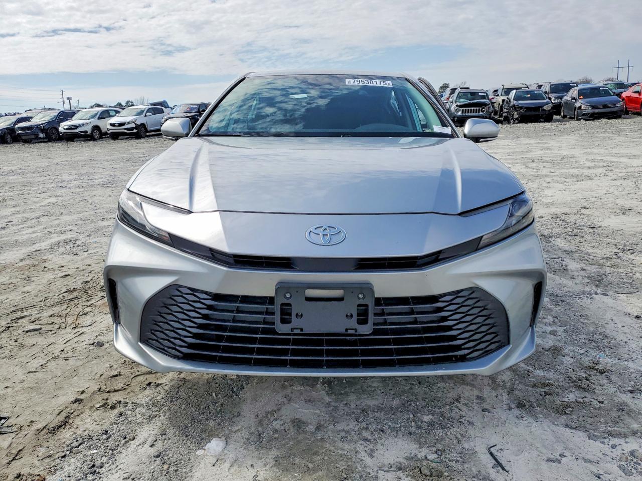 2025 TOYOTA CAMRY LE photo 9