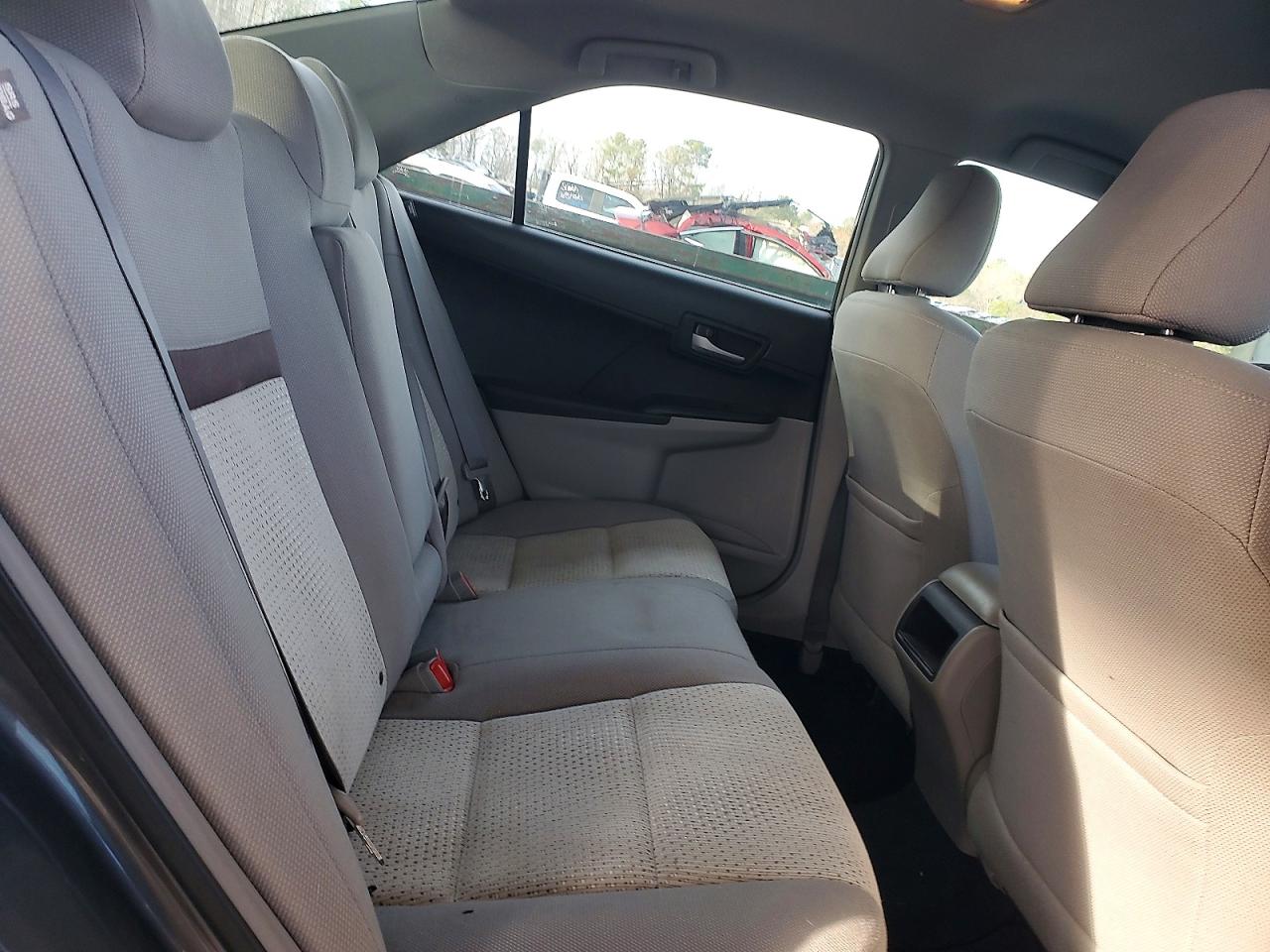 2012 TOYOTA CAMRY LE photo 19