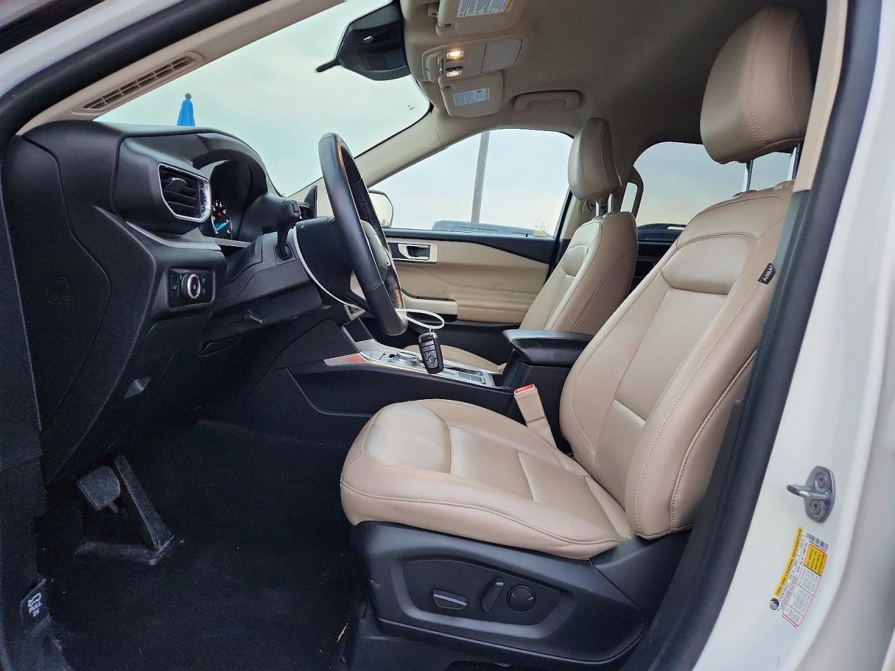 2023 FORD EXPLORER XLT photo 13