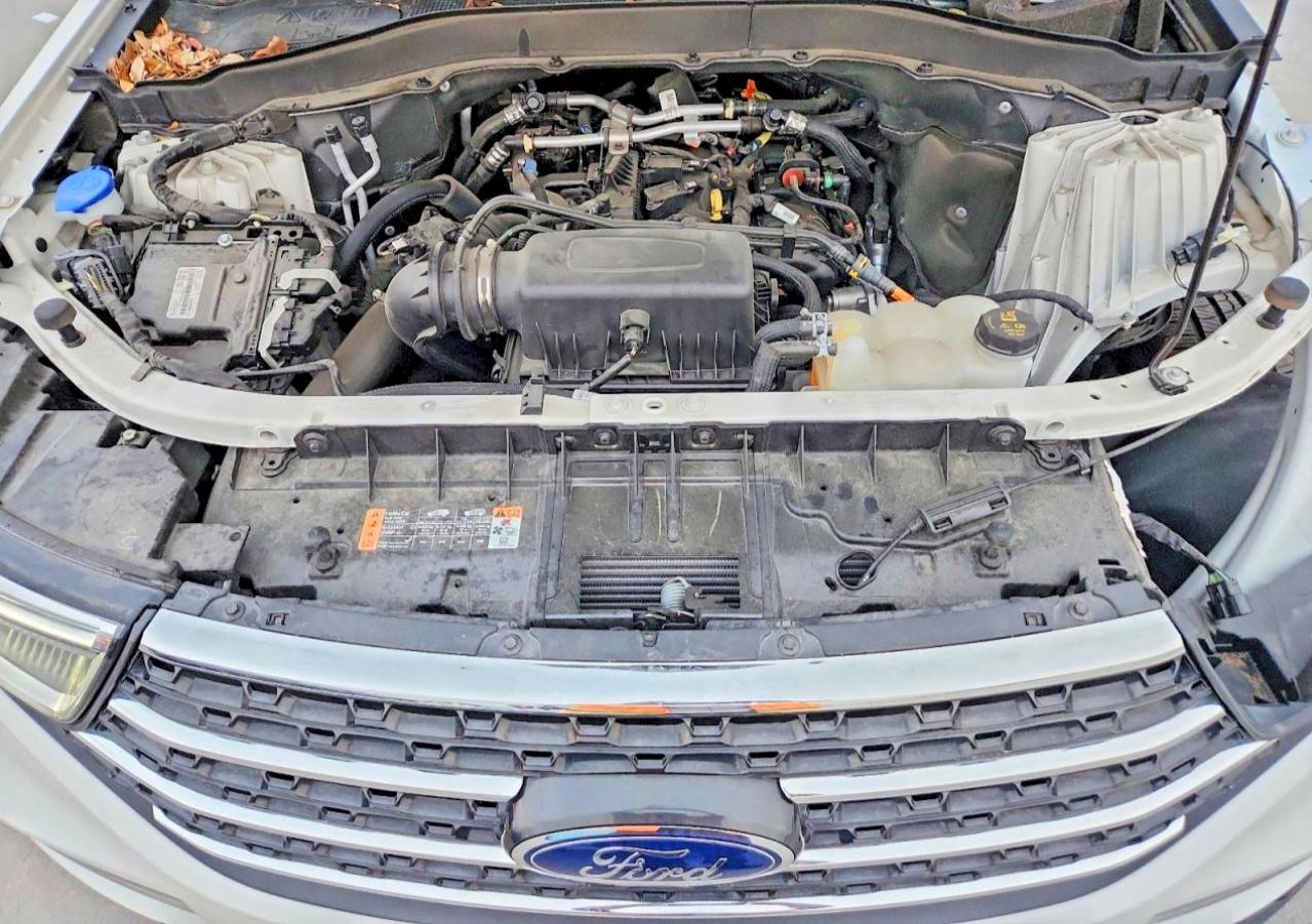 2023 FORD EXPLORER XLT photo 23