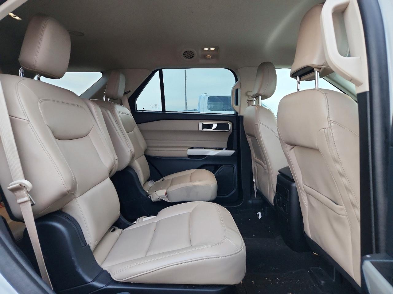 2023 FORD EXPLORER XLT photo 21