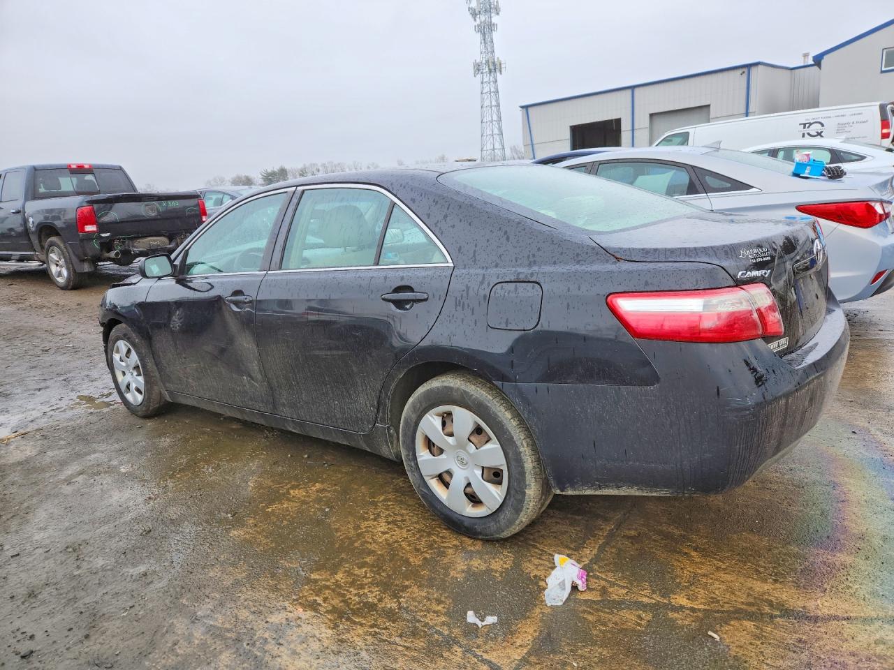 2008 TOYOTA CAMRY LE photo 2