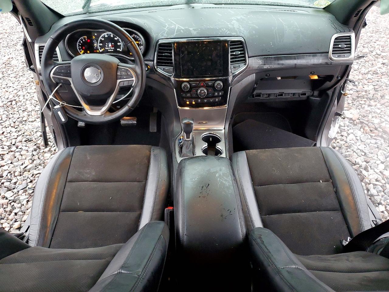 2020 JEEP GRAND CHEROKEE LAREDO photo 8