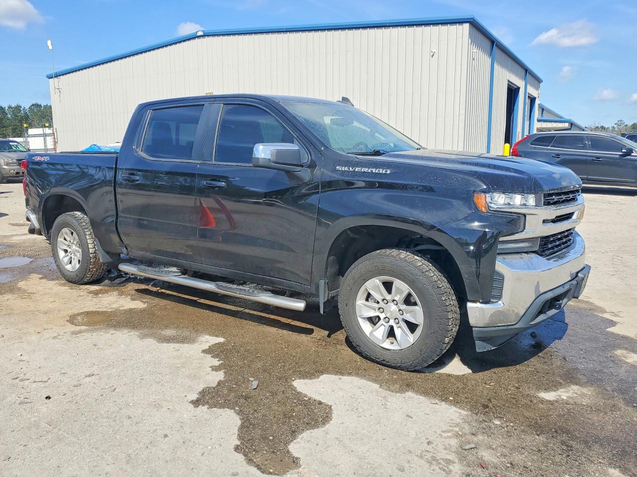 2020 CHEVROLET SILVERADO K1500 LT photo 4