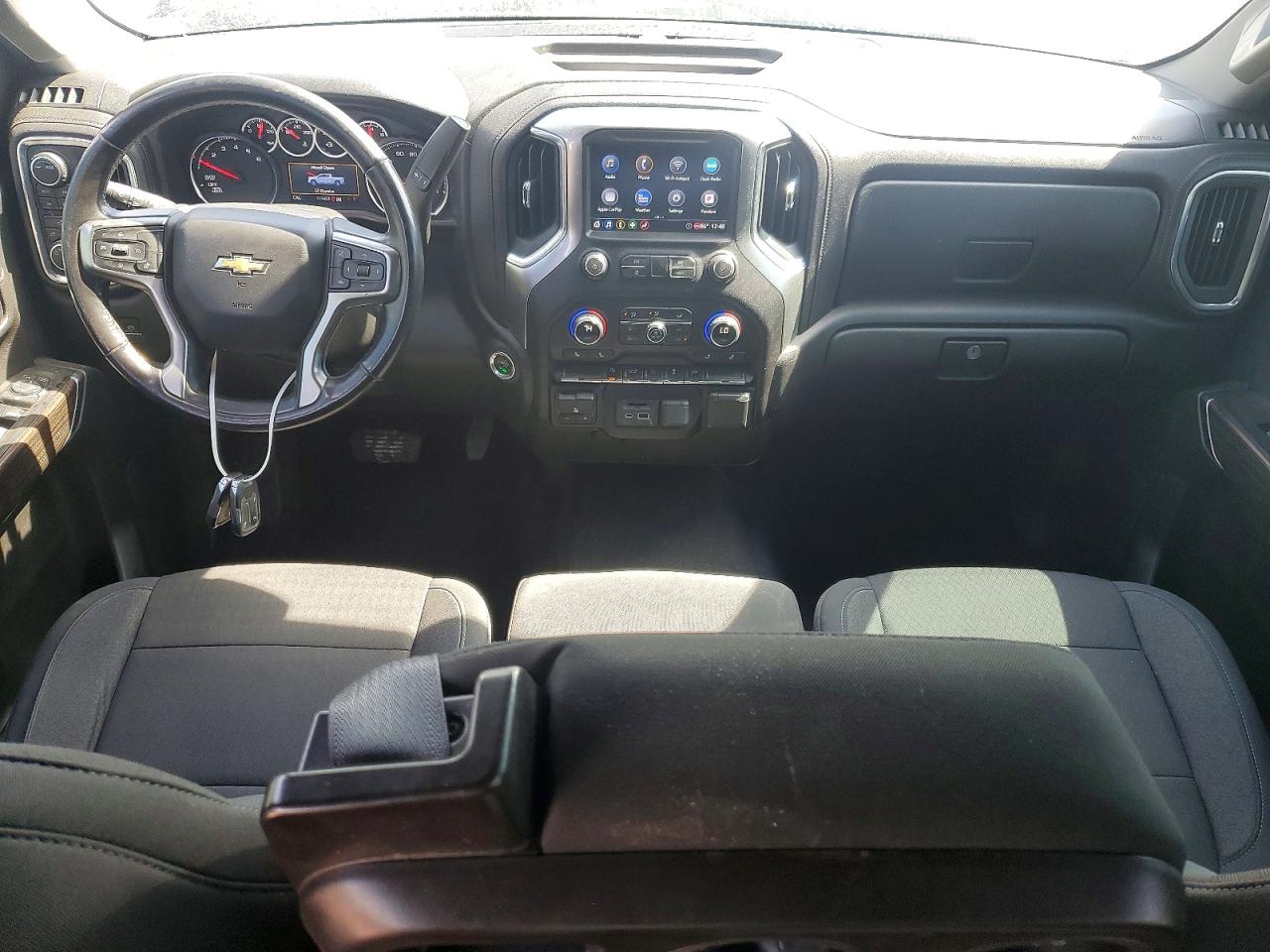 2020 CHEVROLET SILVERADO K1500 LT photo 8