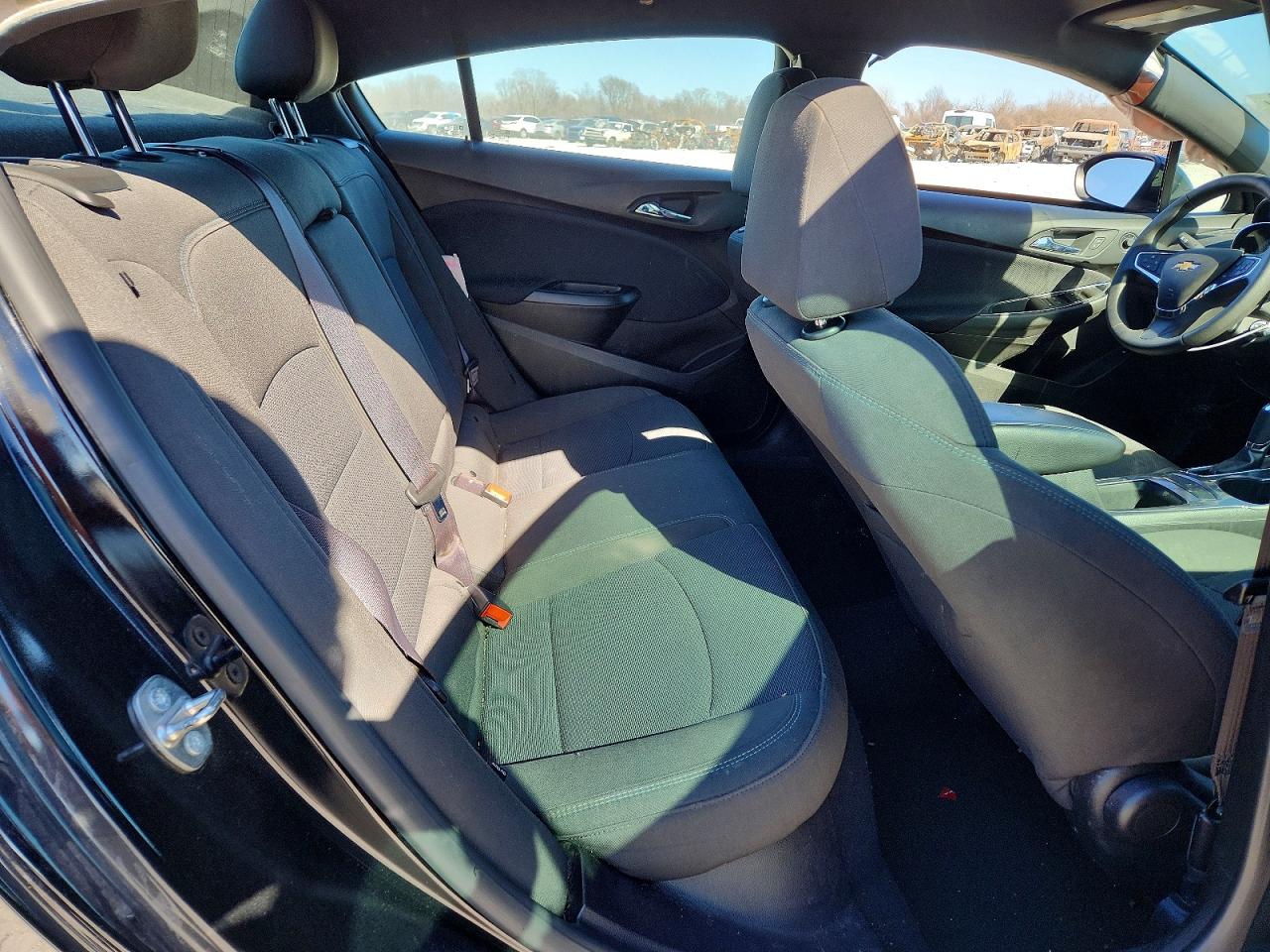 2017 CHEVROLET CRUZE LT photo 19