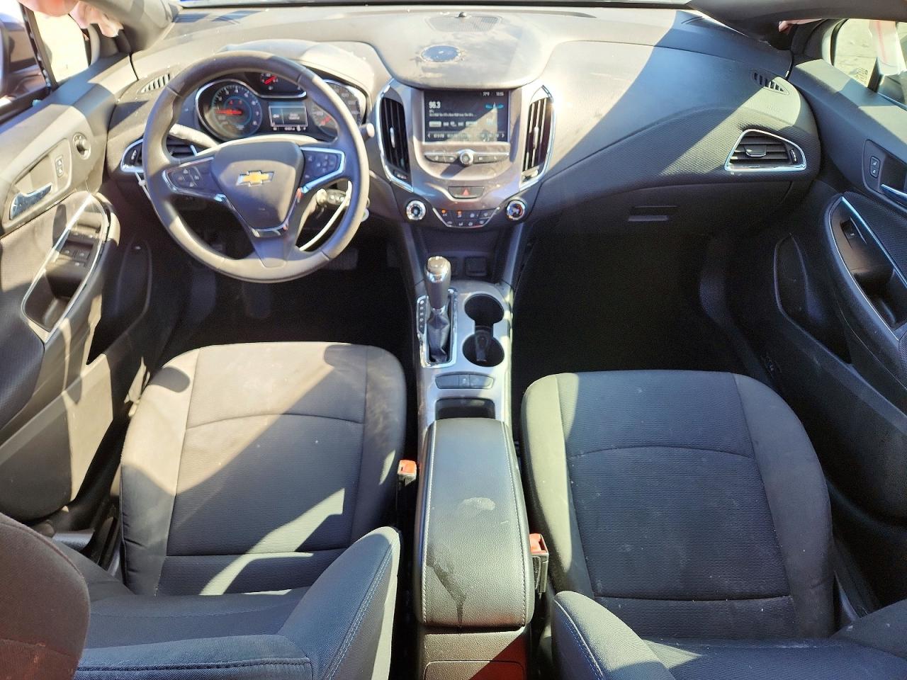 2017 CHEVROLET CRUZE LT photo 15