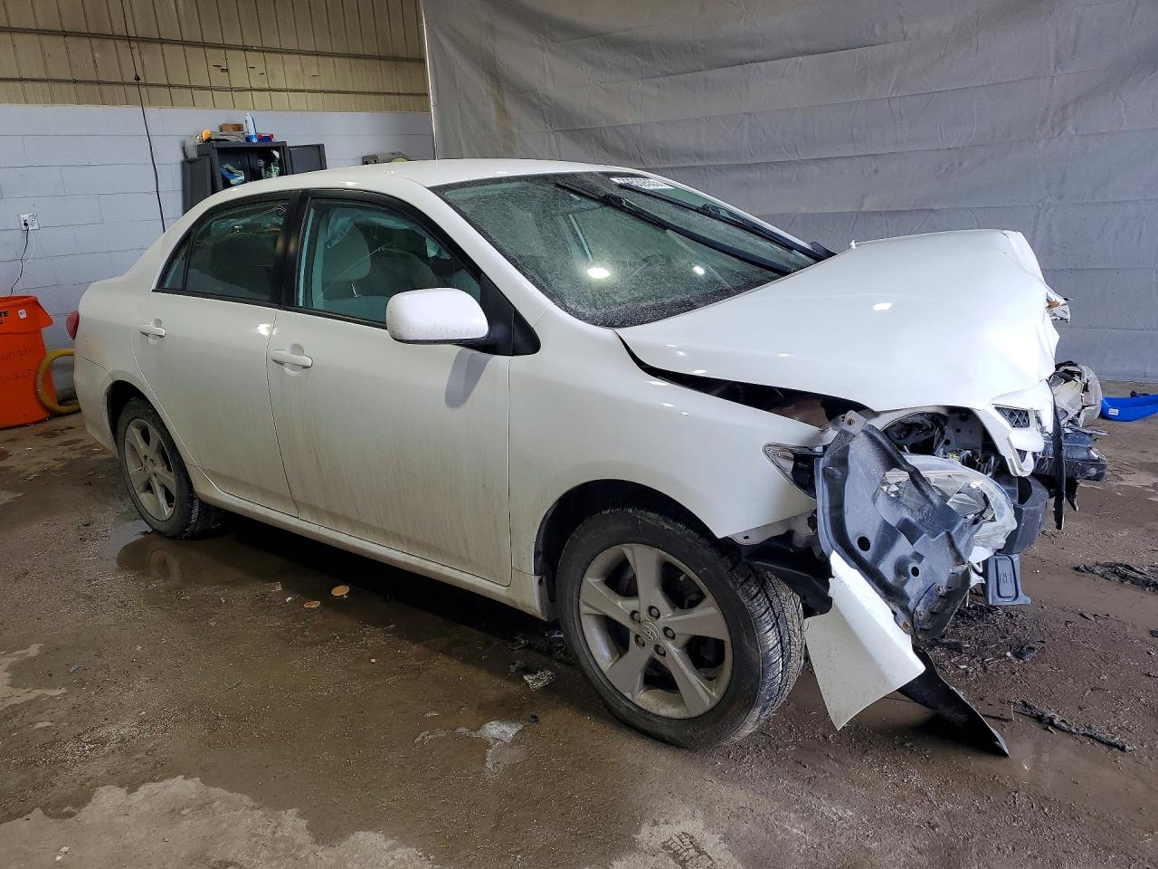 2011 TOYOTA COROLLA LE photo 7