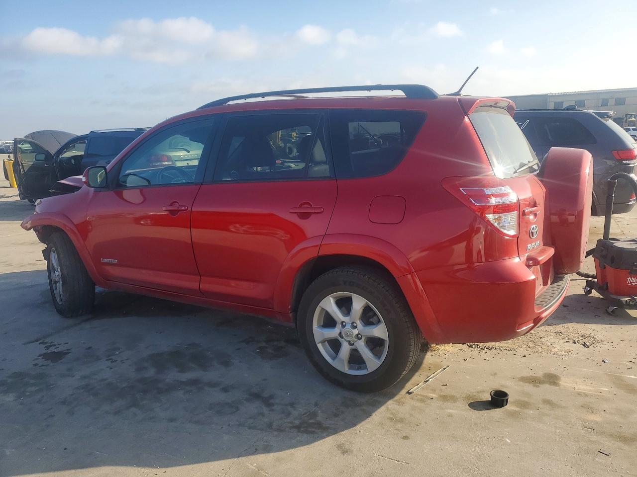 2012 TOYOTA RAV4 LIMITED photo 2