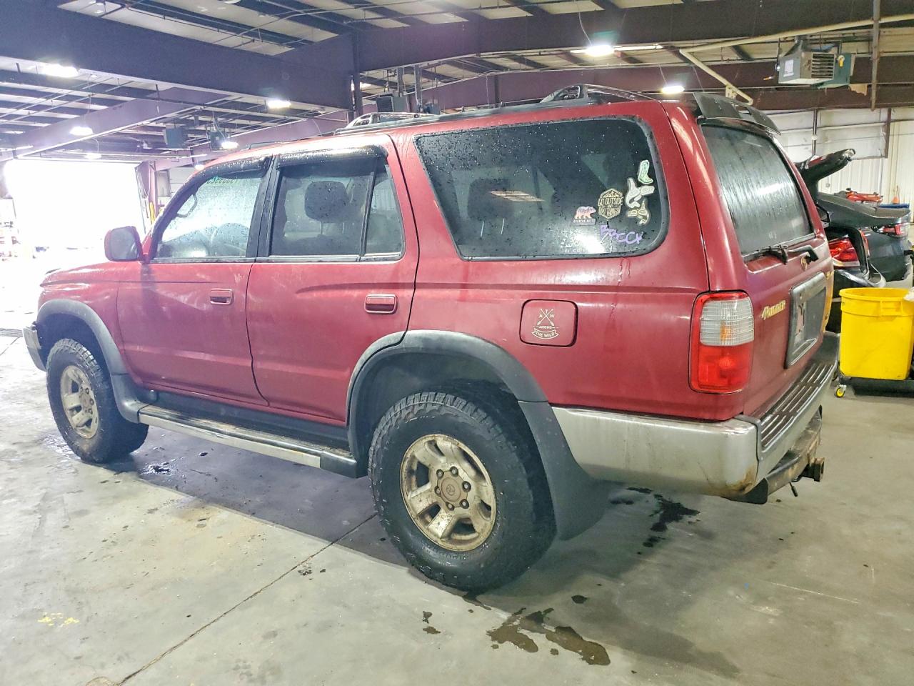 1999 TOYOTA 4RUNNER SR5 photo 2