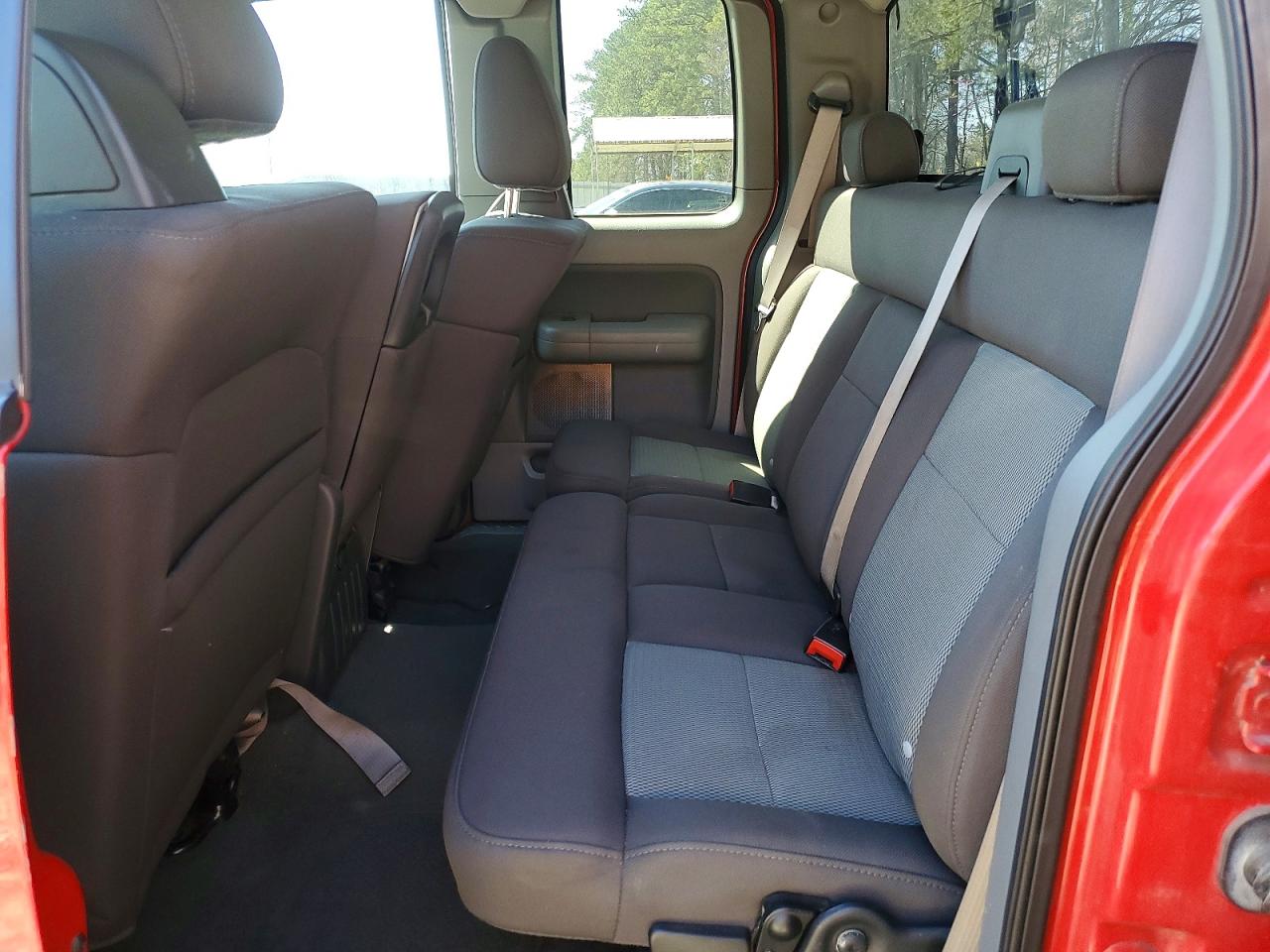 2005 FORD F150 photo 28