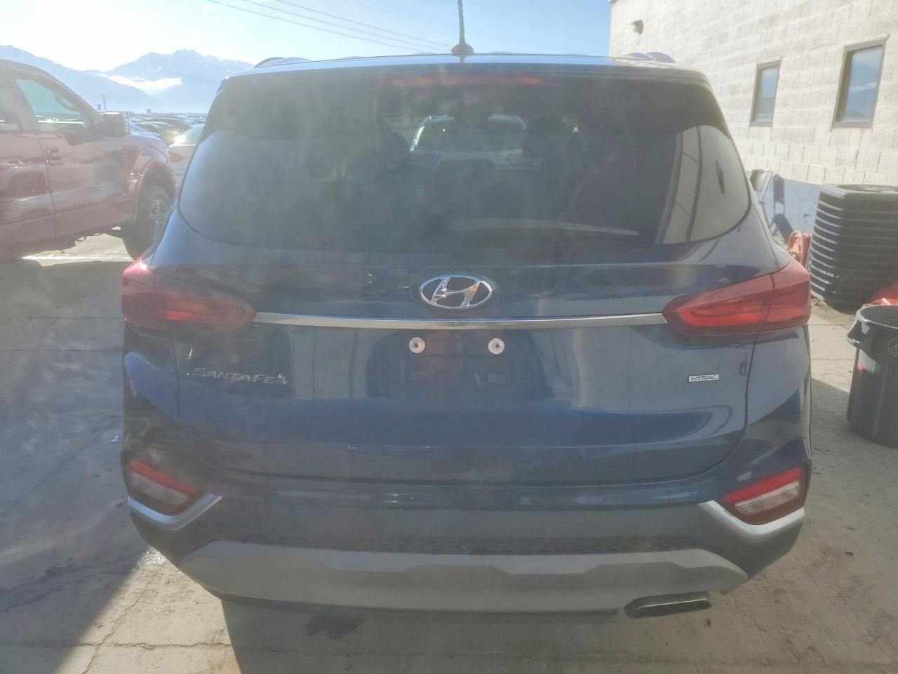 2019 HYUNDAI SANTA FE SE 2.4L photo 6