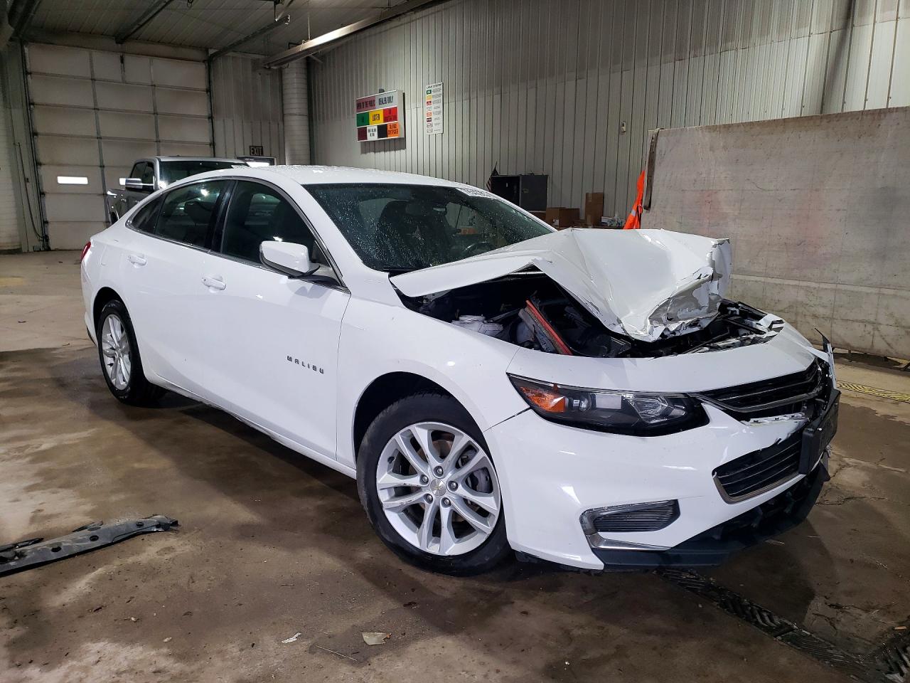 2017 CHEVROLET MALIBU LT photo 7