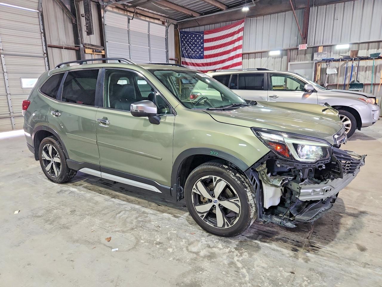 2019 SUBARU FORESTER TOURING photo 4