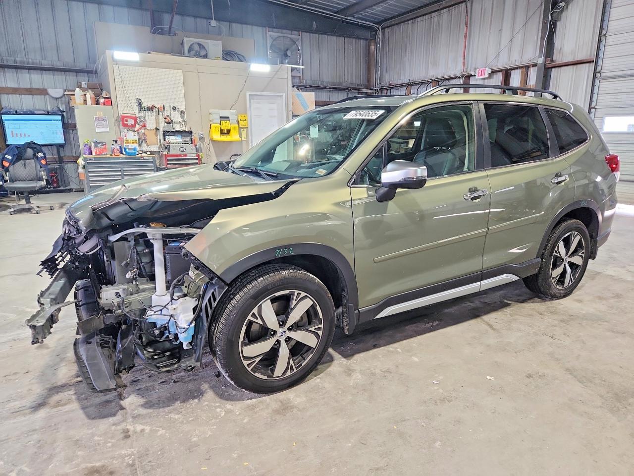 2019 SUBARU FORESTER