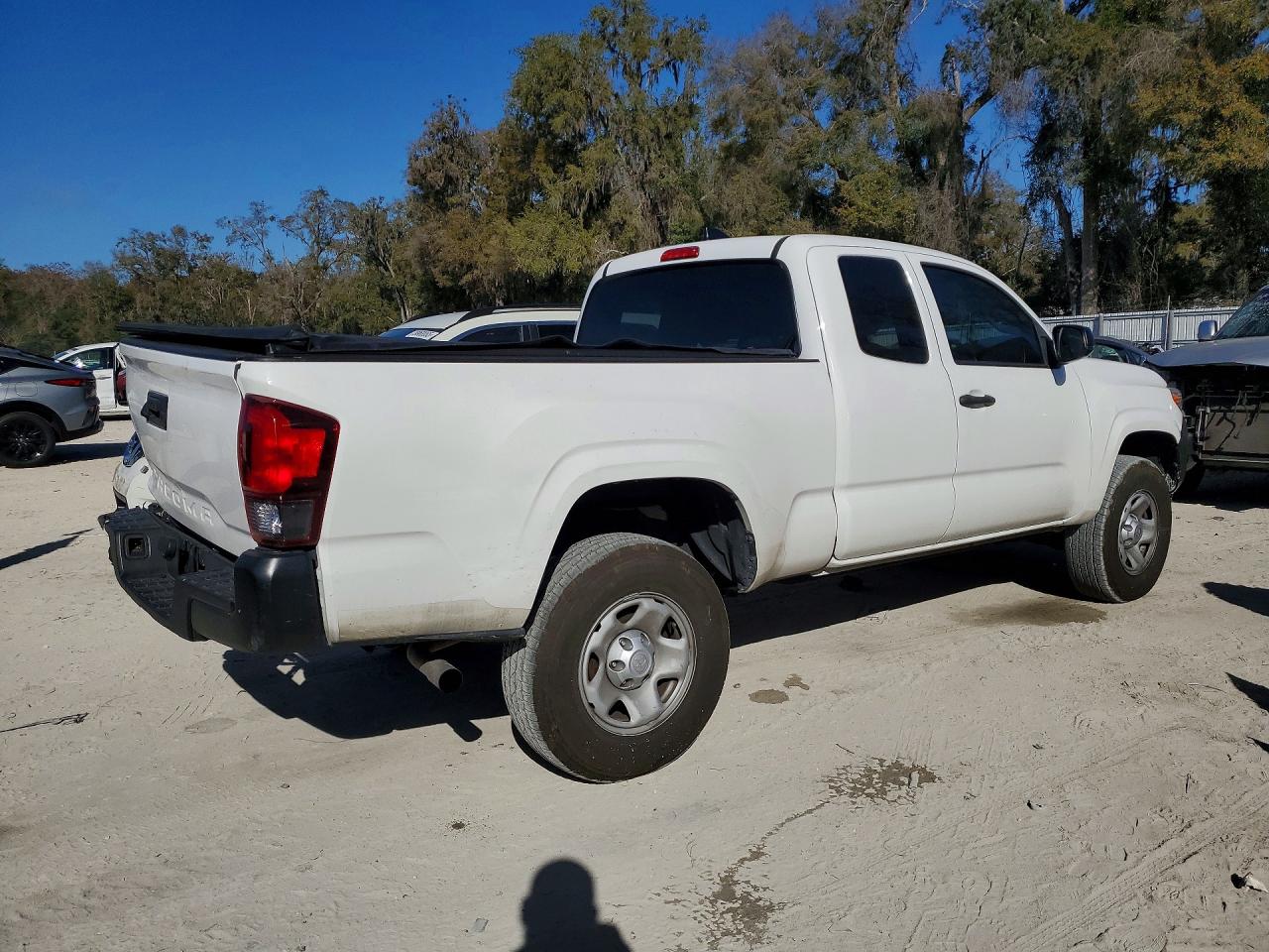 2022 TOYOTA TACOMA SR photo 5