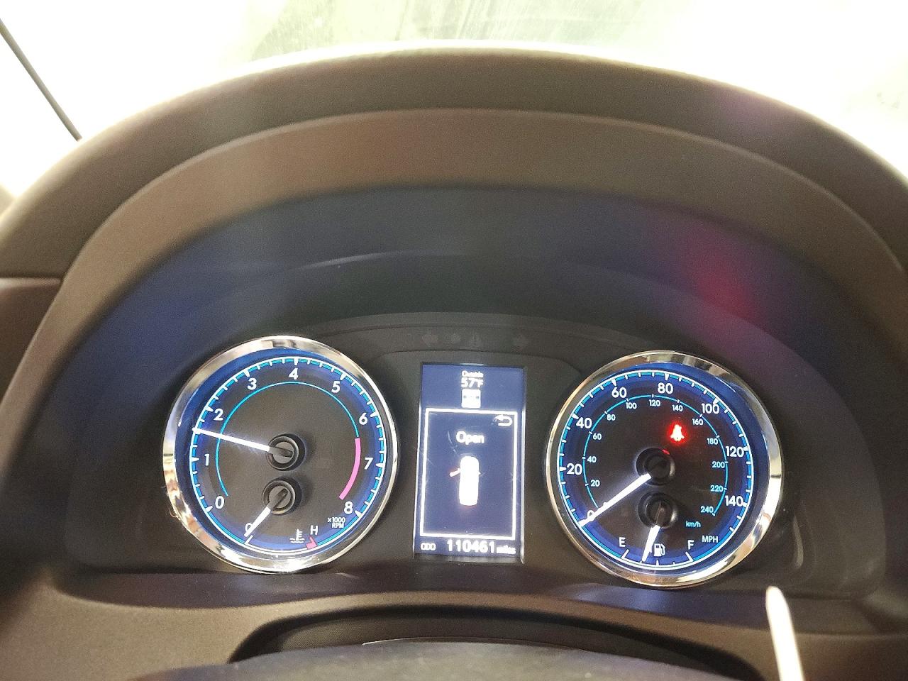 2017 TOYOTA COROLLA SE photo 9